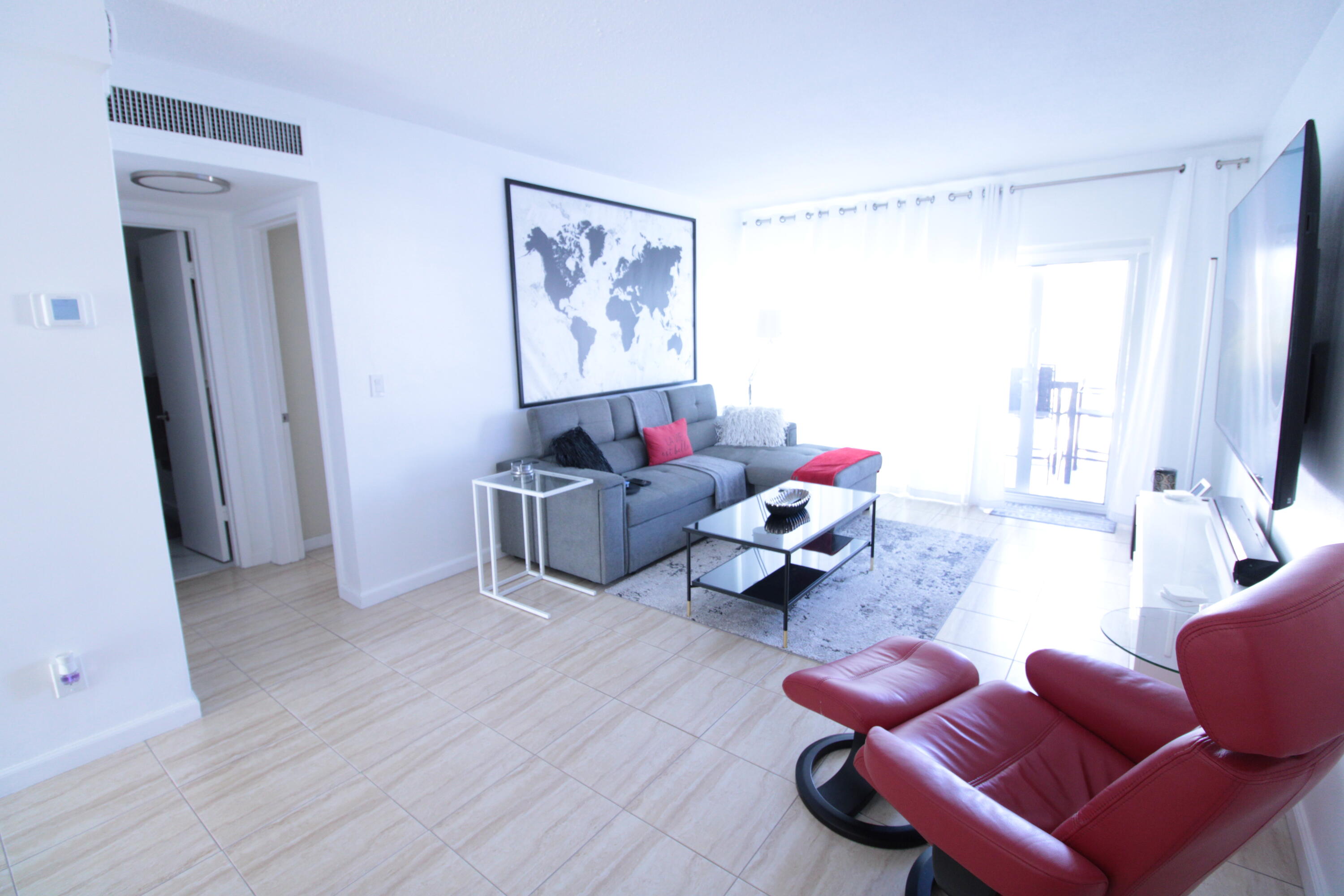 440 Paradise Isle Boulevard 303