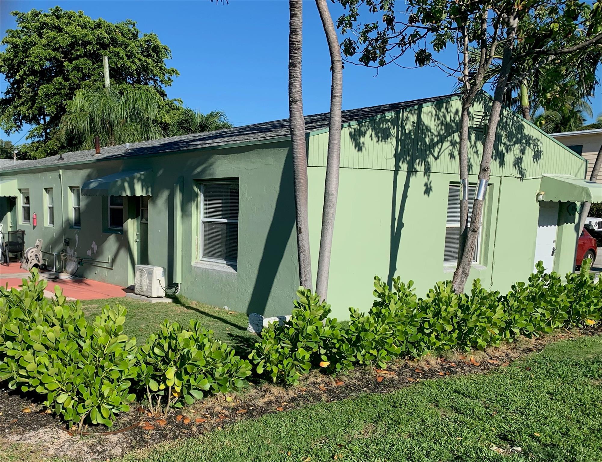 Apartment for lease located on beautiful property only one block from the beach. Apartment is one bedroom, one bath with a kitchen. Washer and dryer on the property in a separate laundry room. No Pets Allowed. A minimum credit score of 700 is required and a background check.