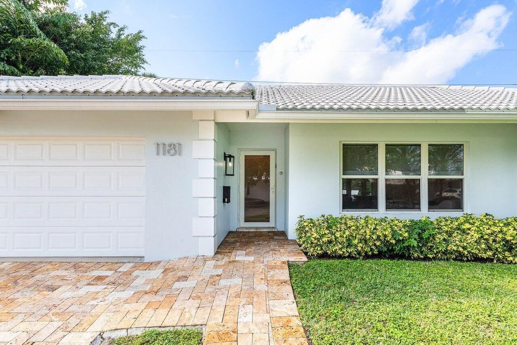 Photo of 1181 SW Walnut Terrace, Boca Raton, FL 33486 (MLS # R11148919)