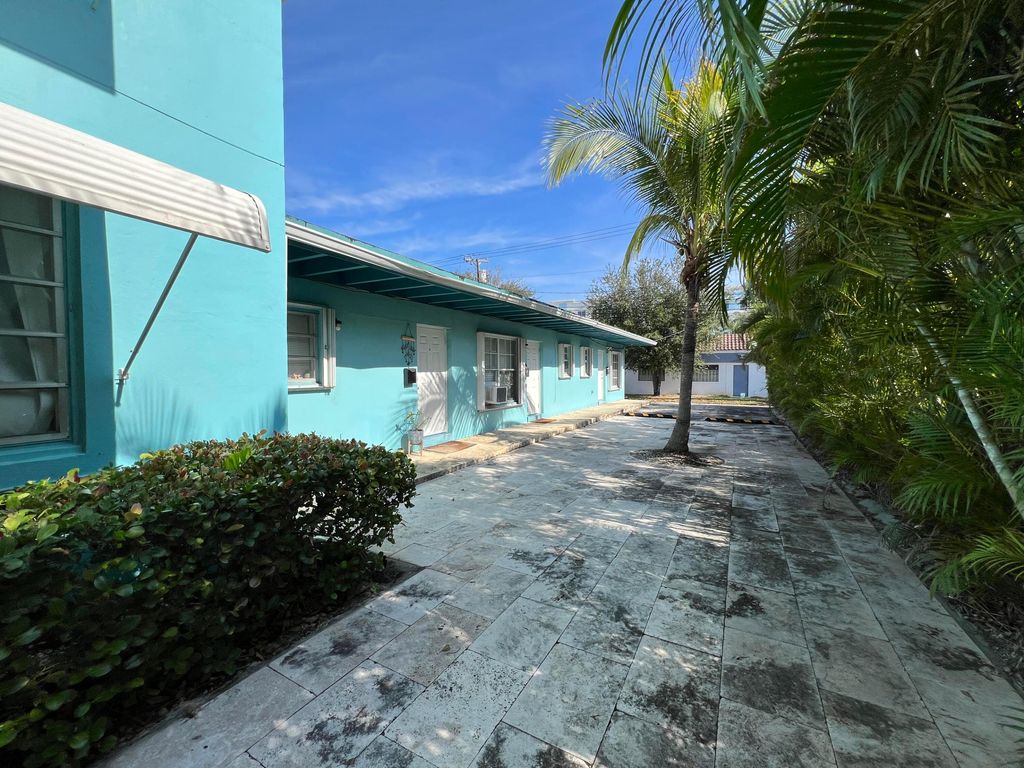 Photo of 173 SE 5th Avenue #3, Delray Beach, FL 33483 (MLS # R11064917)