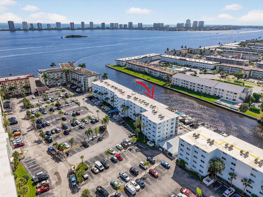 Photo of 104 Paradise Harbour Boulevard #203, North Palm Beach, FL 33408 (MLS # R11134274)