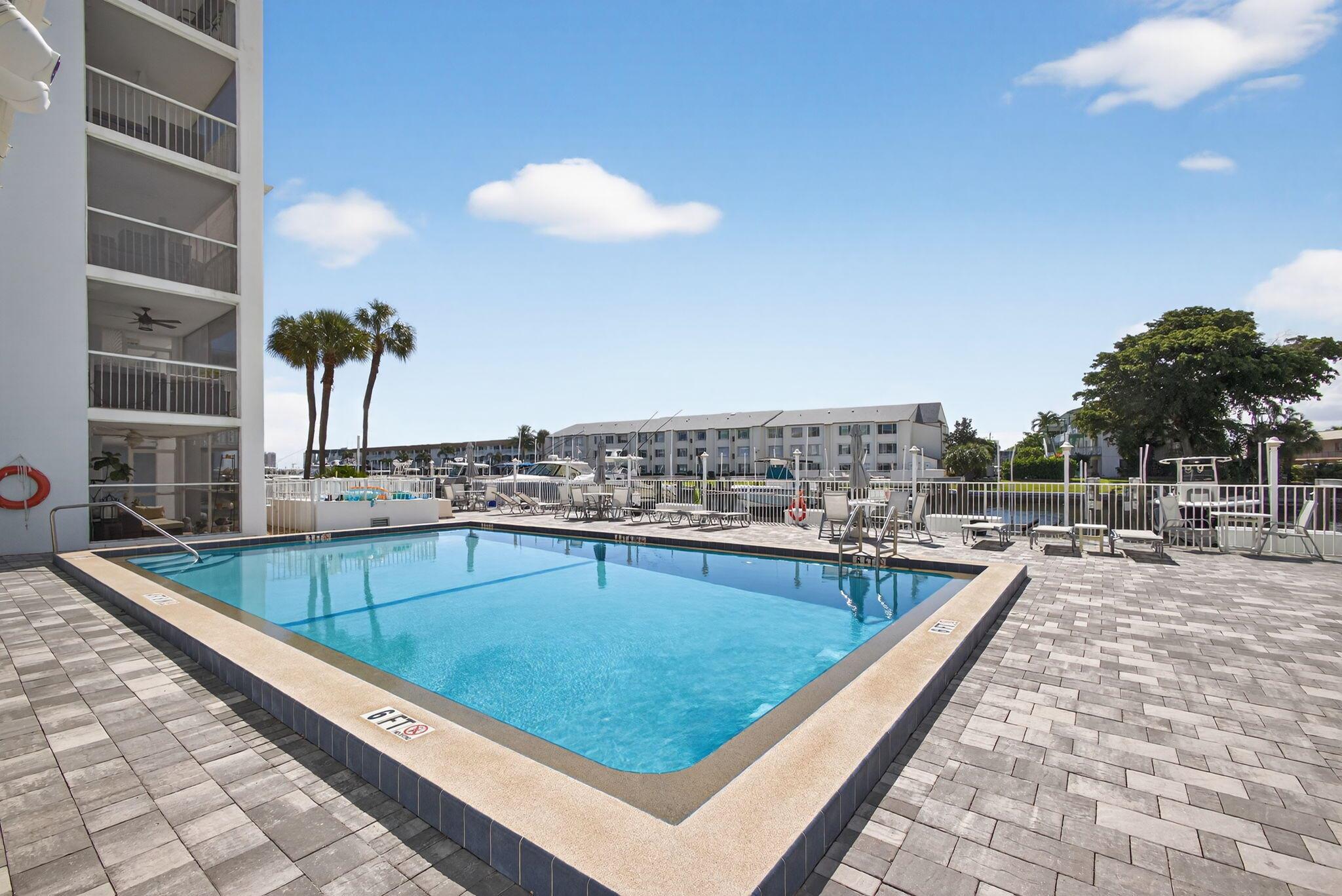 PARADISE VILLAS CONDO - Residential