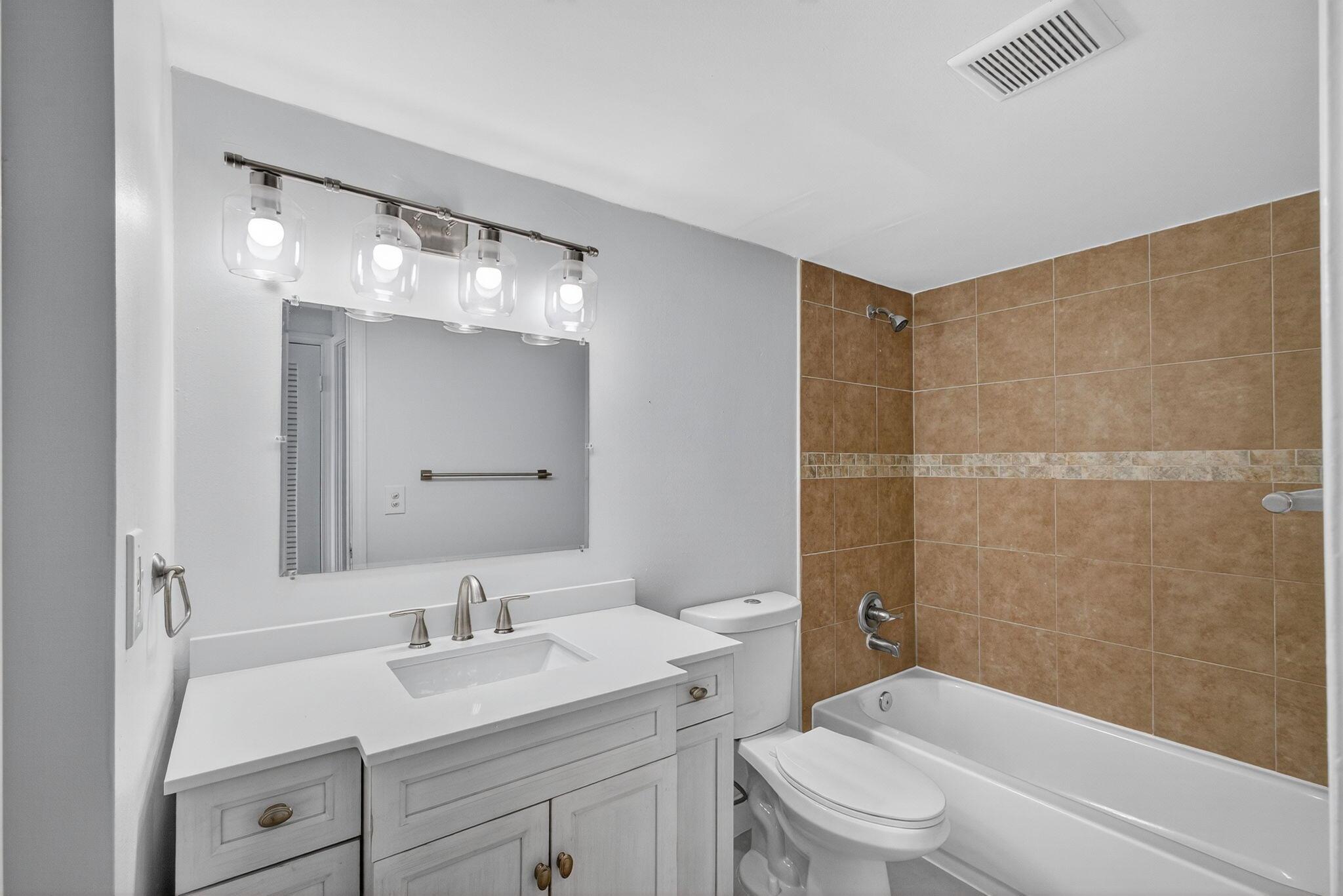 PARADISE VILLAS CONDO - Residential