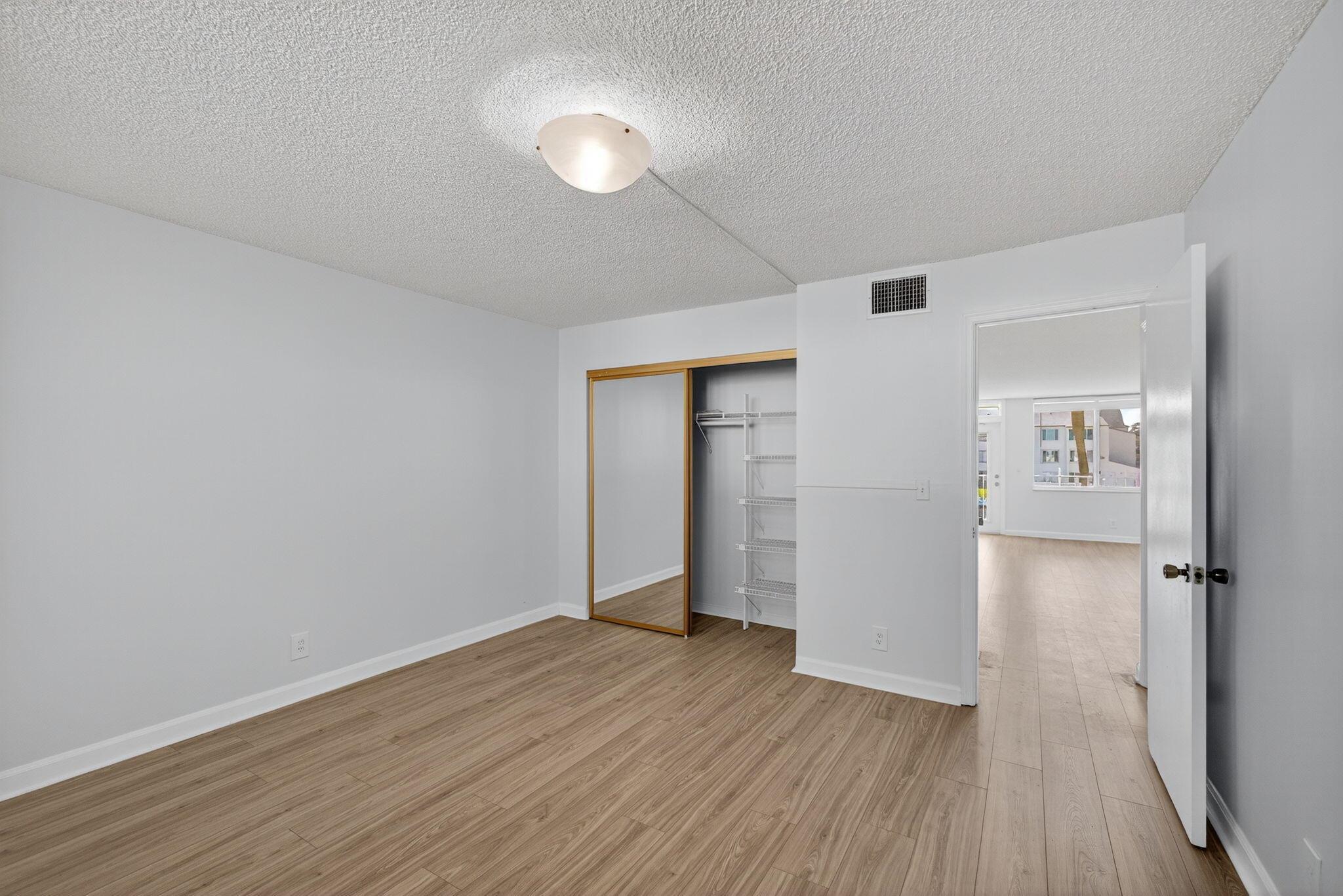 PARADISE VILLAS CONDO - Residential
