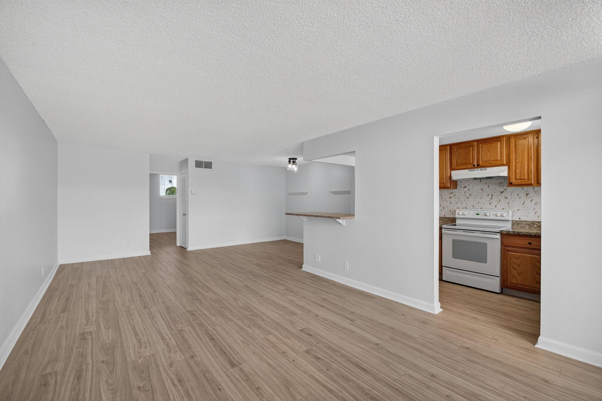 PARADISE VILLAS CONDO - Residential