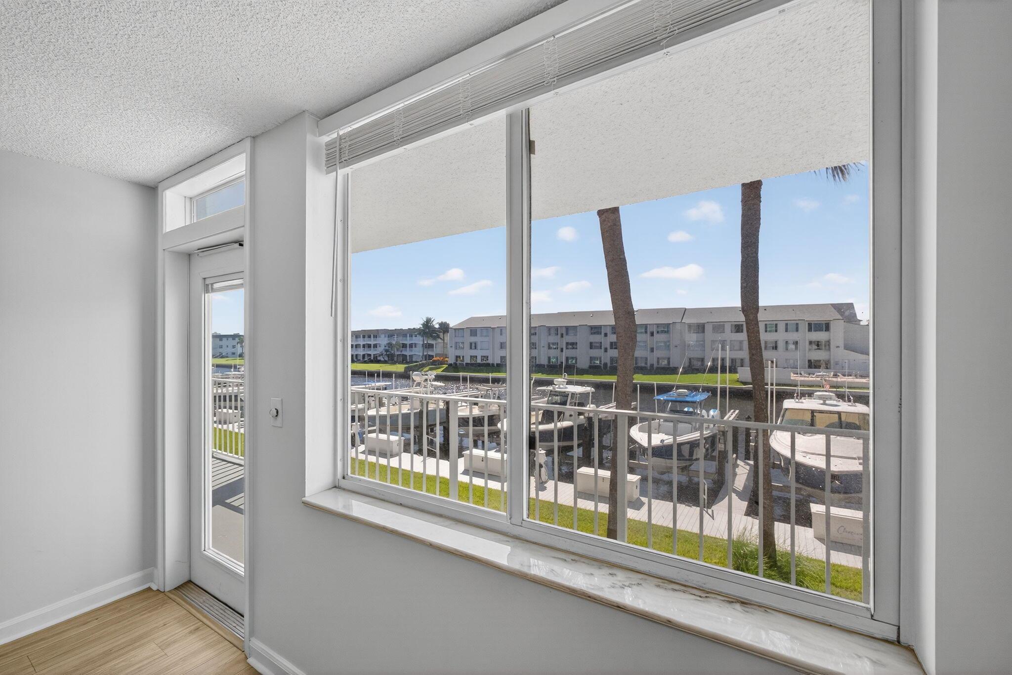 PARADISE VILLAS CONDO - Residential