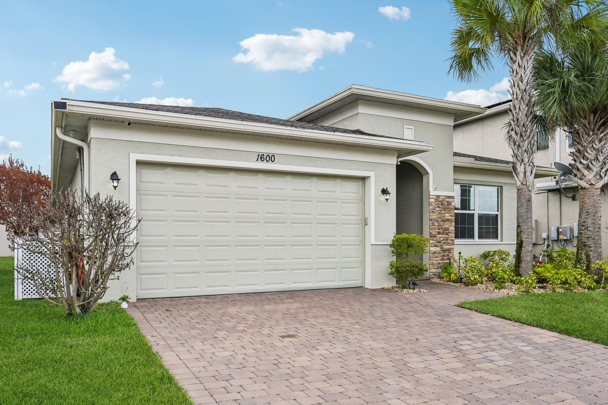 Vizcaya Falls - Residential