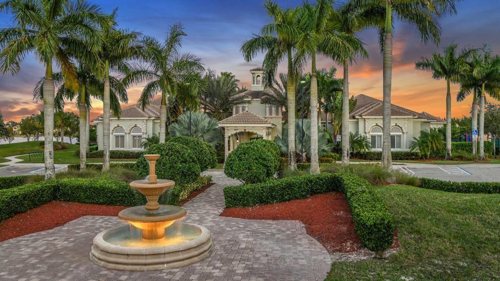 Vizcaya Falls - Residential