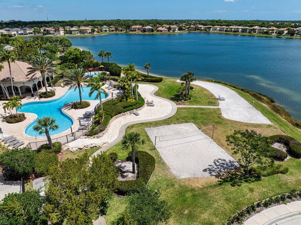 Vizcaya Falls - Residential