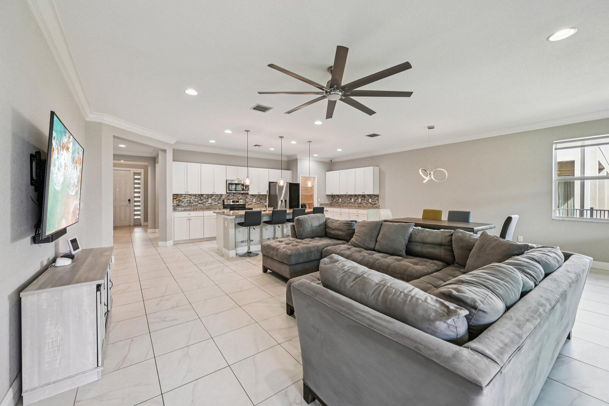 Vizcaya Falls - Residential