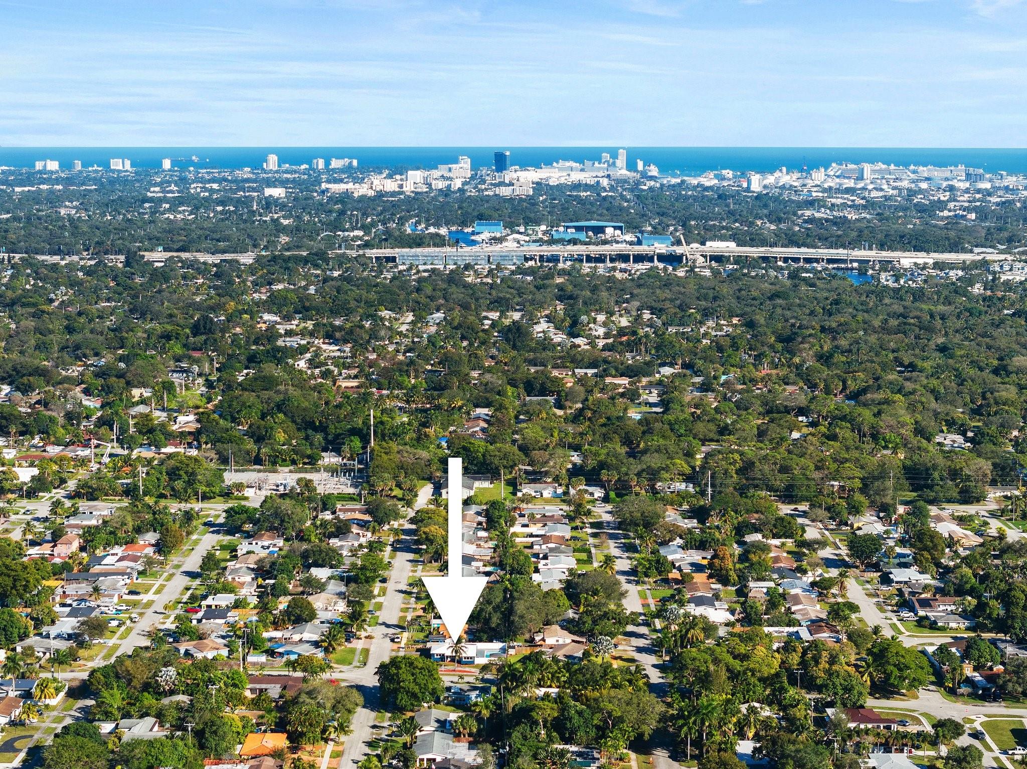 1900 SW 33rd Ave, Fort Lauderdale, FL, 33312/$599,900 2 1900 SW 33rd Ave