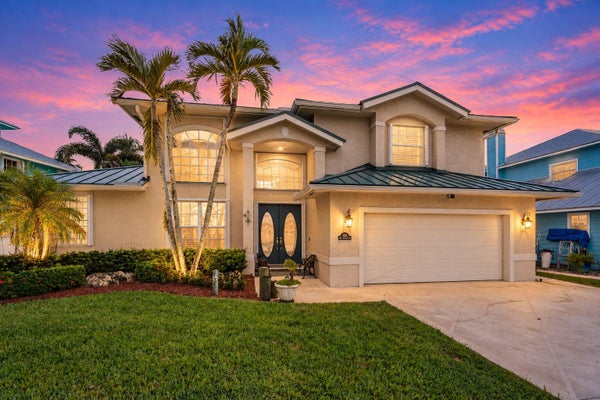 1424 SW SEAGULL WAY, PALM CITY, FL 34990 - Image 0d6fa3d817e0bdd5a940efb9bd5f702f/3921613990