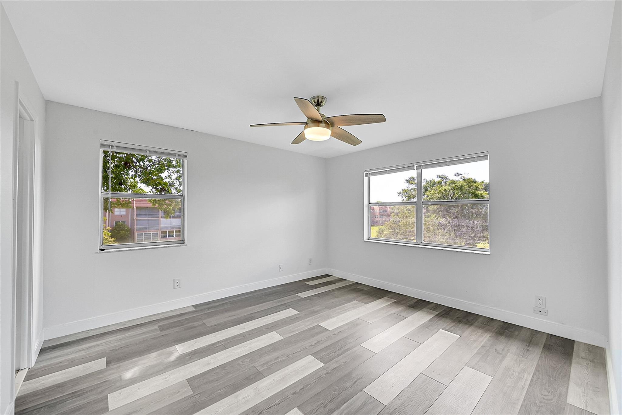 SUNRISE LAKES PHASE III - Residential