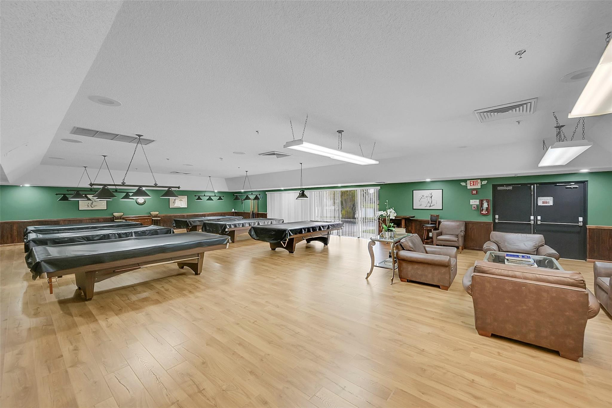 SUNRISE LAKES PHASE III - Residential