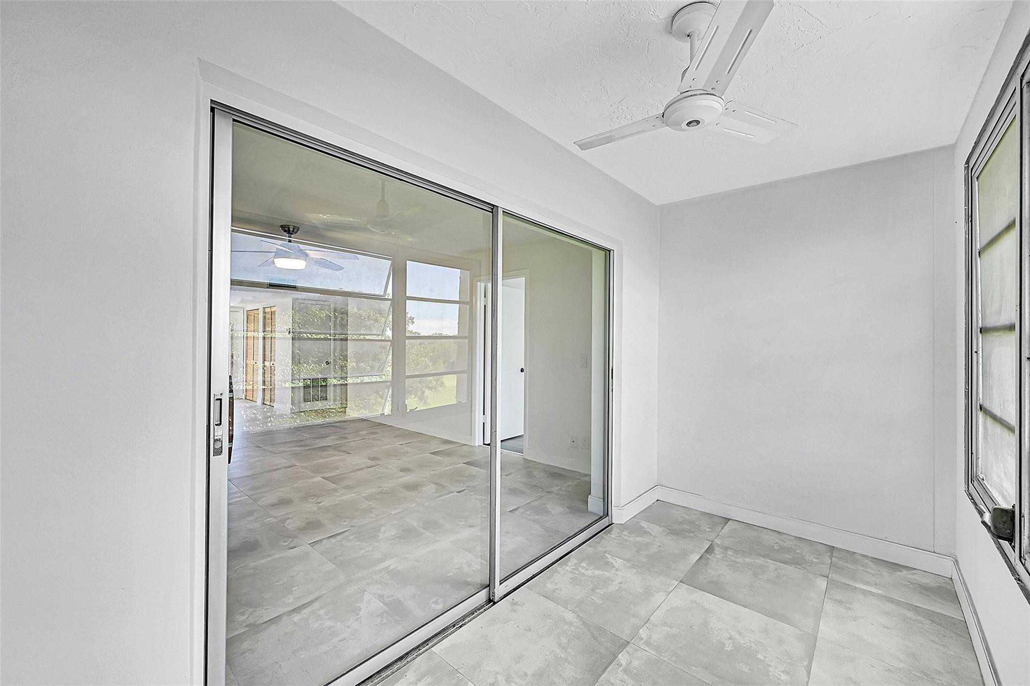 SUNRISE LAKES PHASE III - Residential