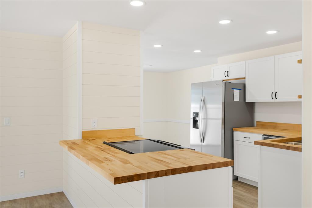 SURFSIDE ESTATES UNIT 3 - Residential