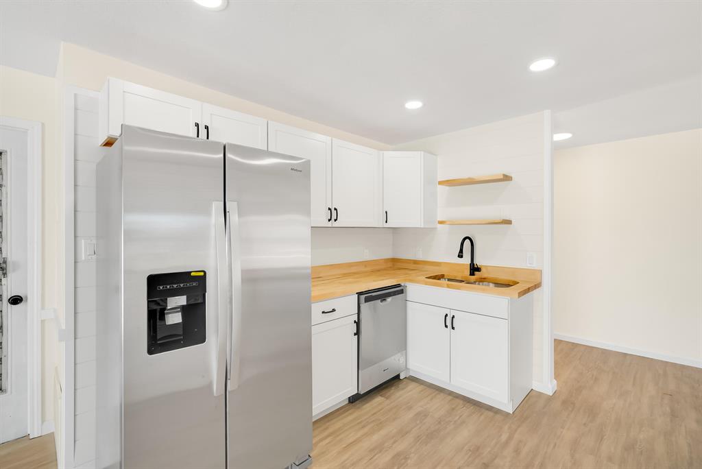 SURFSIDE ESTATES UNIT 3 - Residential