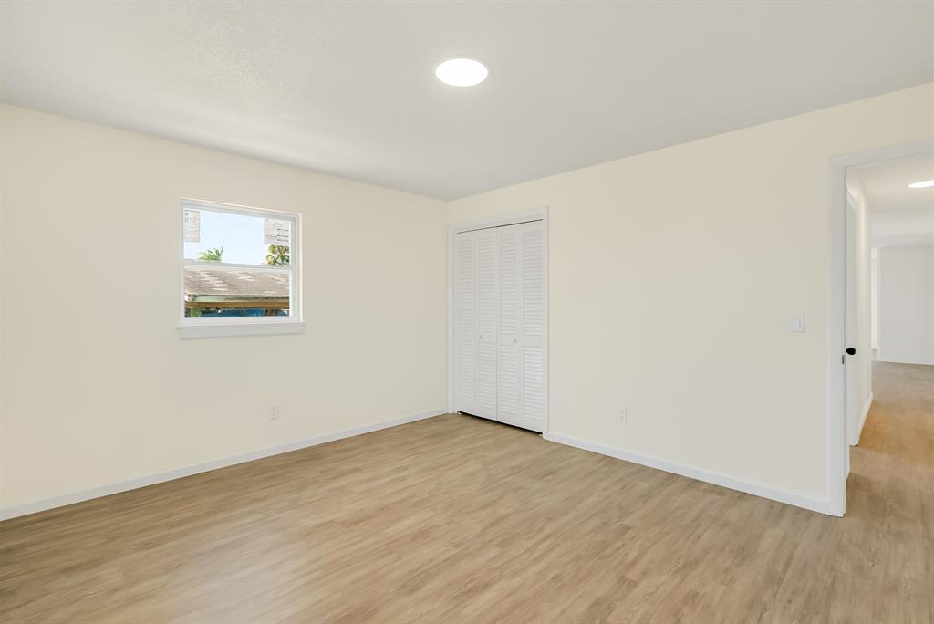 SURFSIDE ESTATES UNIT 3 - Residential