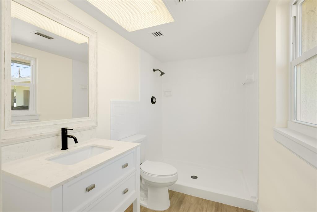 SURFSIDE ESTATES UNIT 3 - Residential