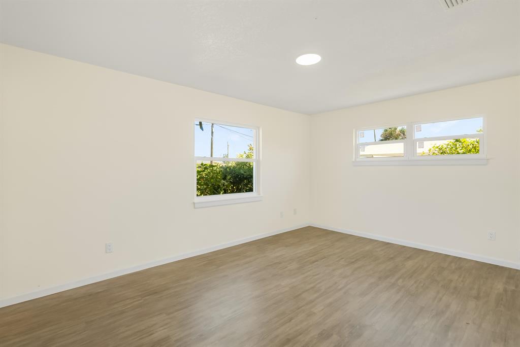 SURFSIDE ESTATES UNIT 3 - Residential