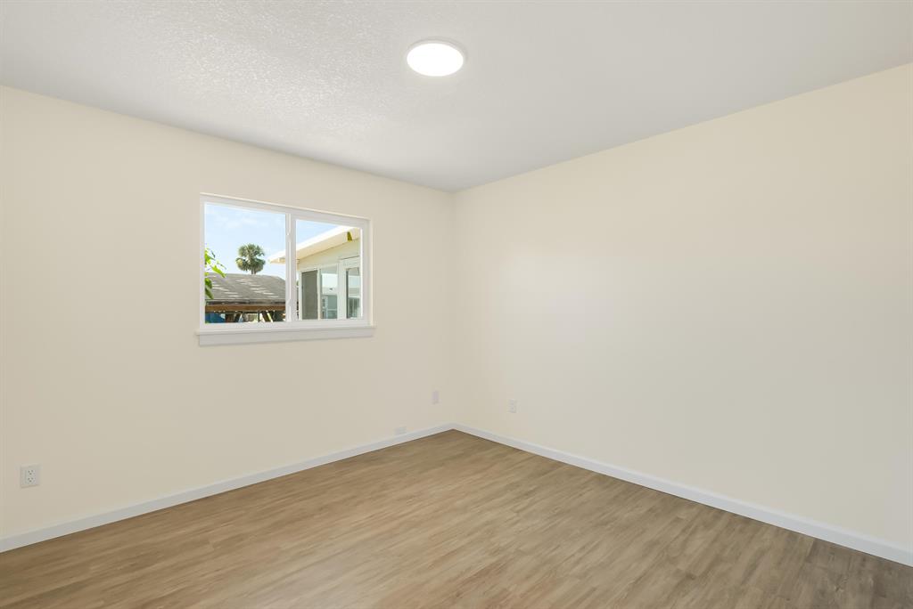 SURFSIDE ESTATES UNIT 3 - Residential