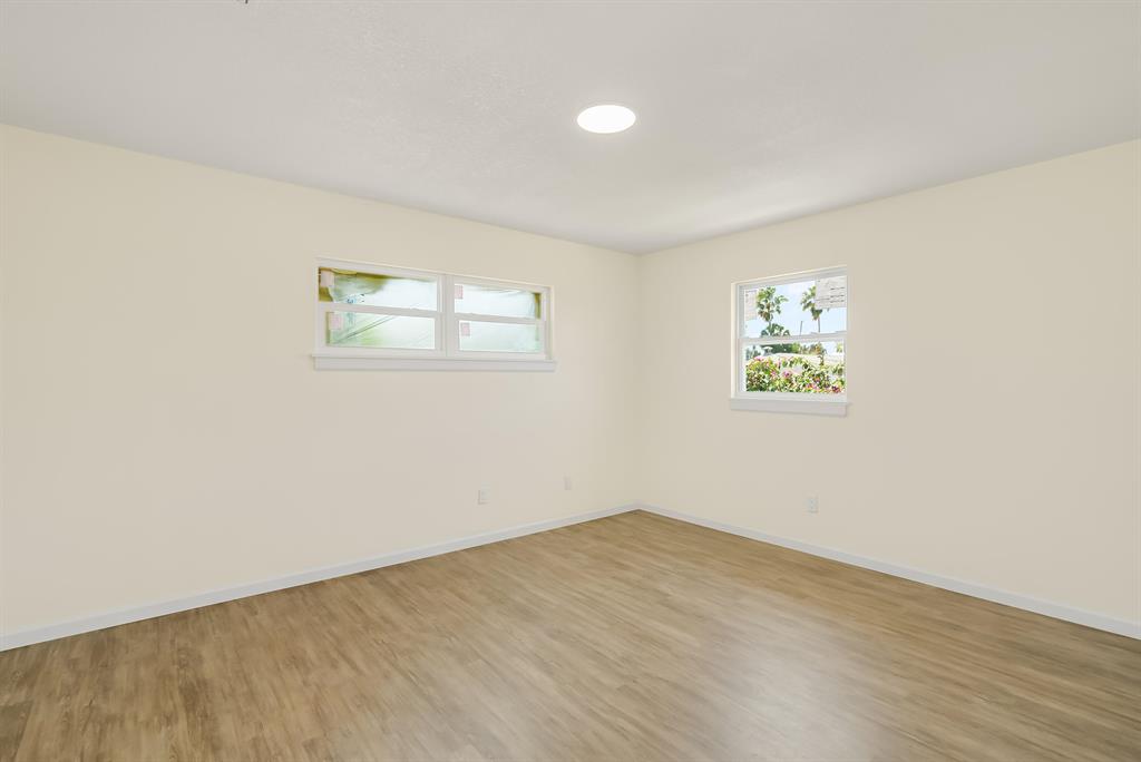 SURFSIDE ESTATES UNIT 3 - Residential