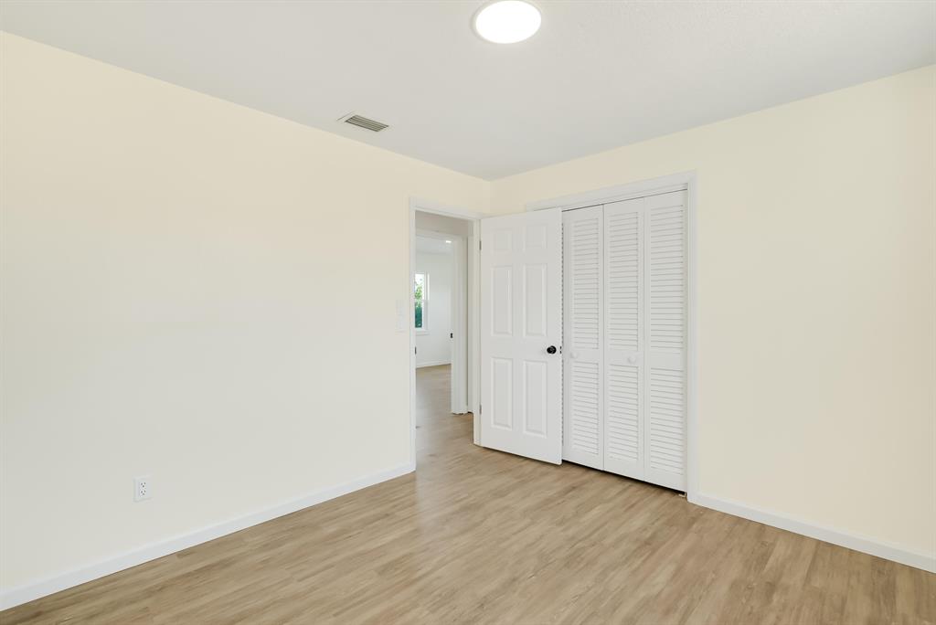 SURFSIDE ESTATES UNIT 3 - Residential