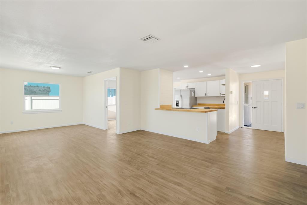 SURFSIDE ESTATES UNIT 3 - Residential