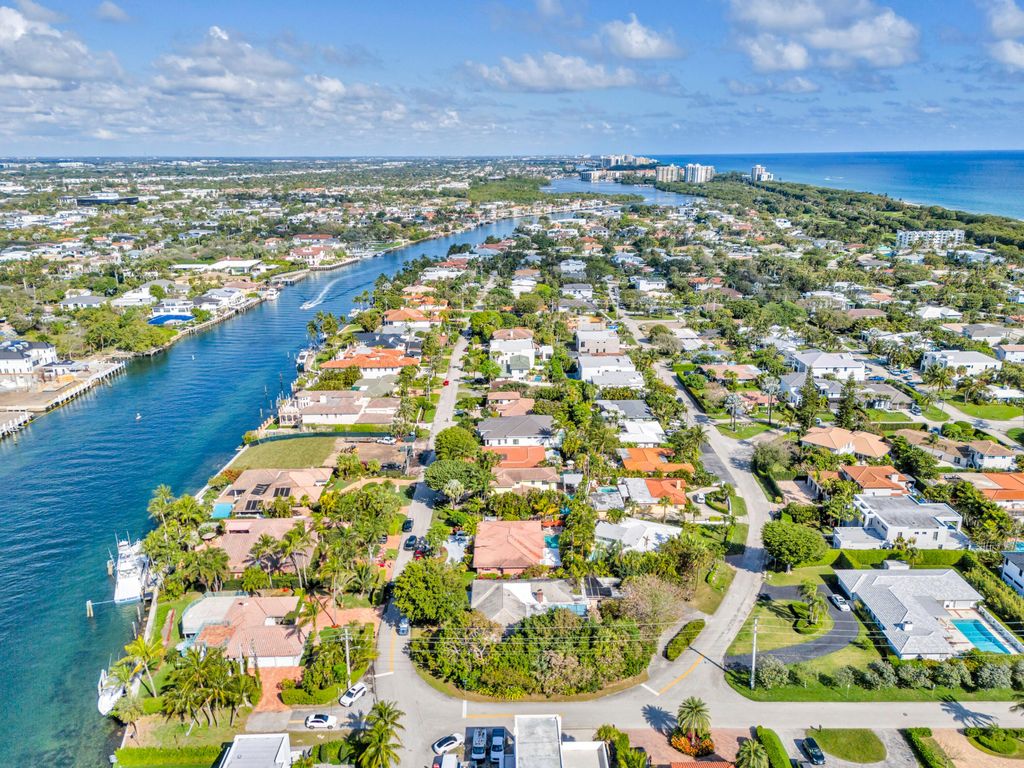 Photo of 100 NE Spanish Trail, Boca Raton, FL 33432 (MLS # R11059739)