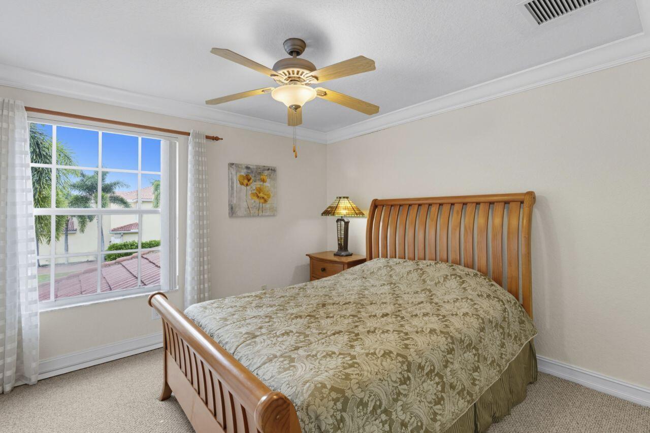 CANYON LAKES 5 - Residential Lease