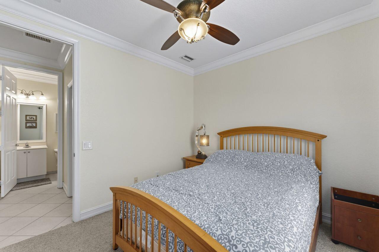 CANYON LAKES 5 - Residential Lease