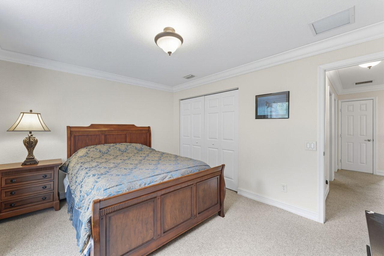 CANYON LAKES 5 - Residential Lease