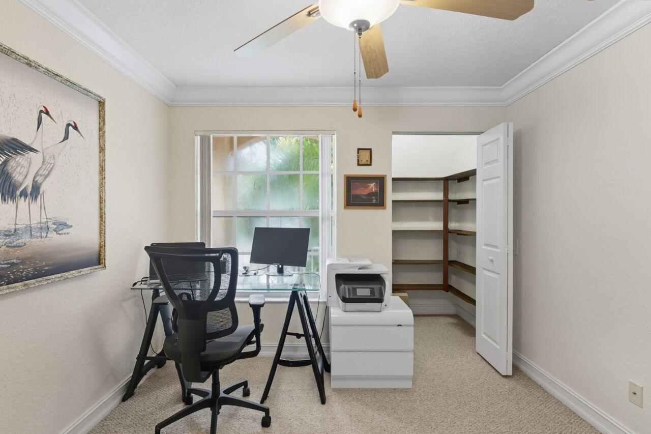 CANYON LAKES 5 - Residential Lease