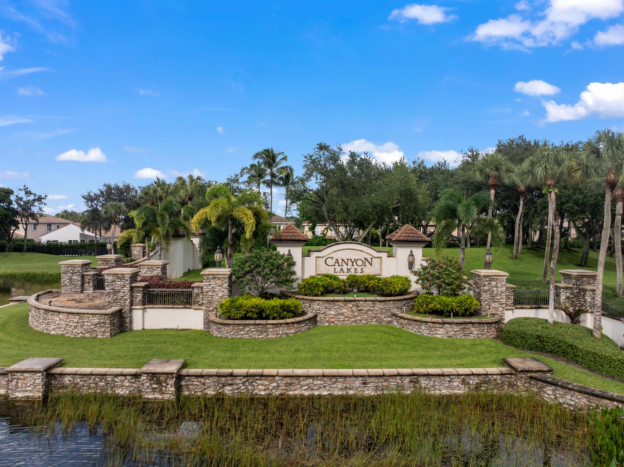 CANYON LAKES 5 - Residential Lease