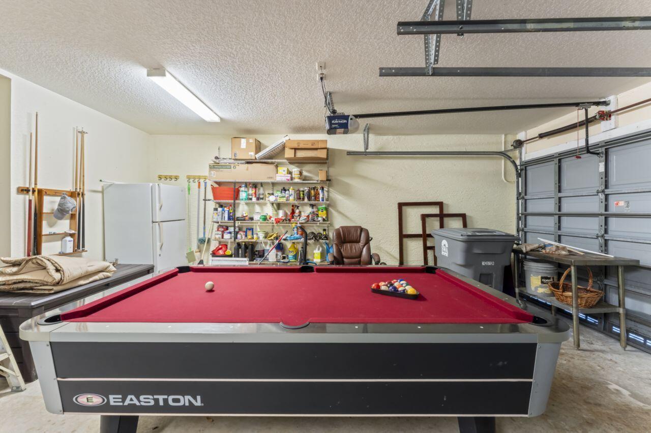 CANYON LAKES 5 - Residential Lease