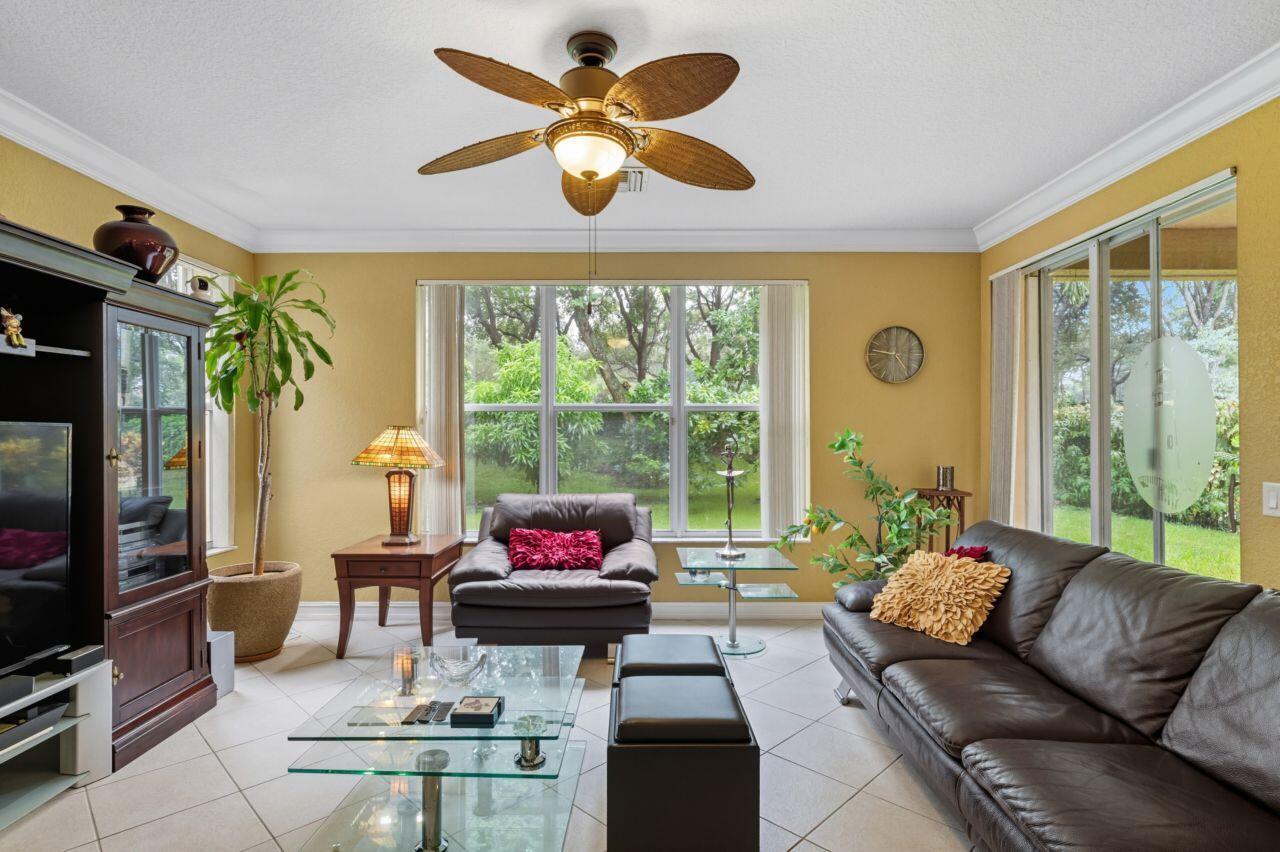 CANYON LAKES 5 - Residential Lease