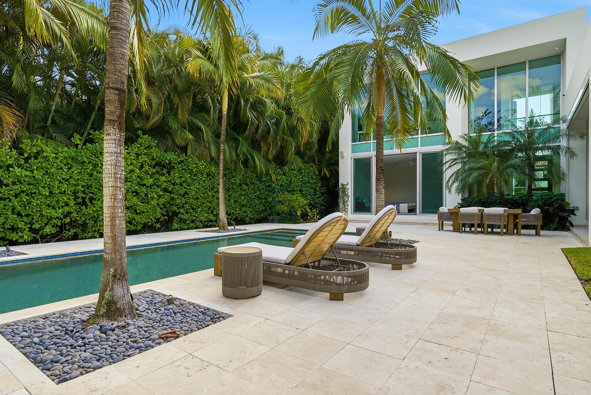 ELLAMAR - Residential