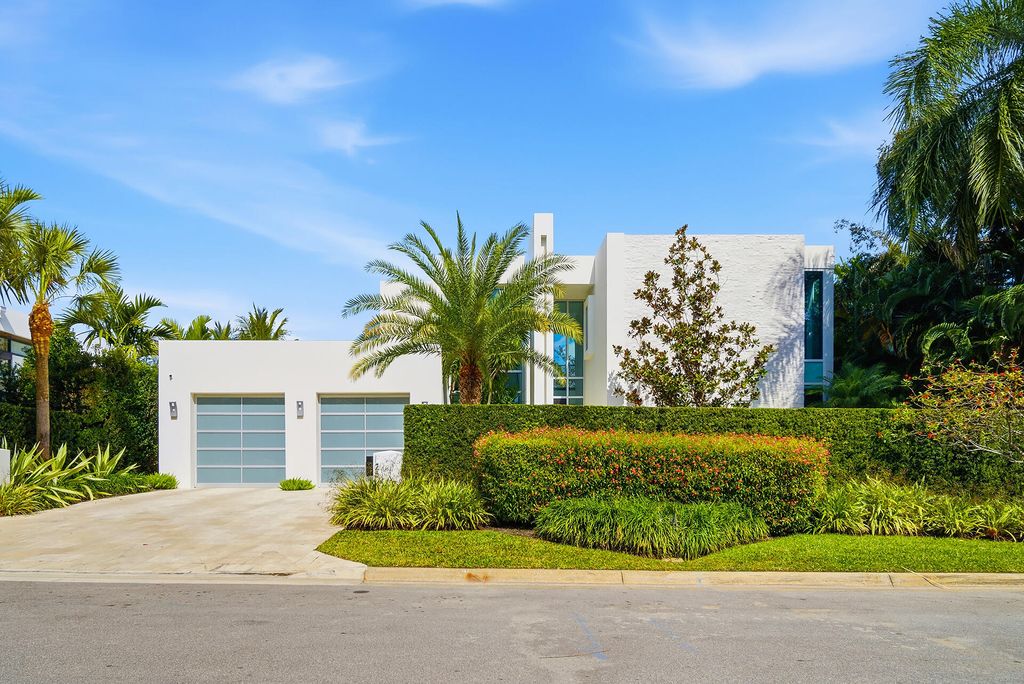 Photo of 125 Churchill Road, West Palm Beach, FL 33405 (MLS # R11166454)