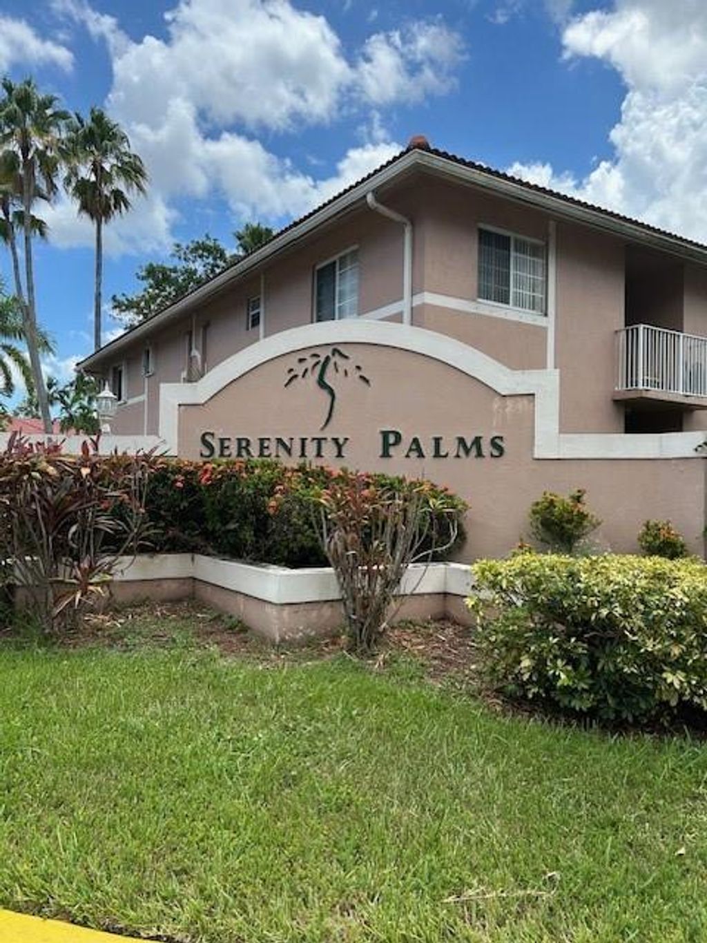 Photo of 3261 Sabal Palm Manor, Hollywood, FL 33024 (MLS # F10518382)