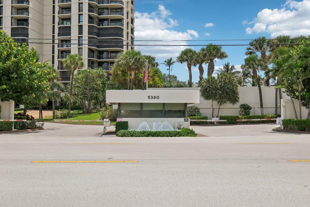 Photo of 5380 N Ocean Drive #7g, Singer Island, FL 33404 (MLS # R11030364)