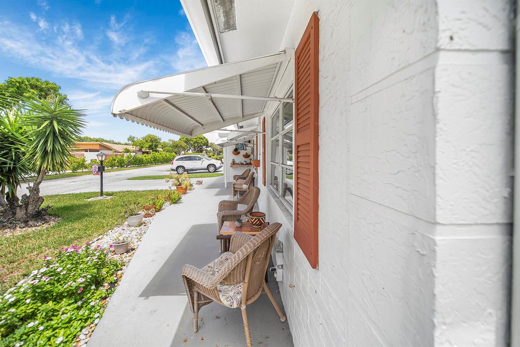 Photo of 2104 SW 24th Street, Boynton Beach, FL 33426 (MLS # R11117921)