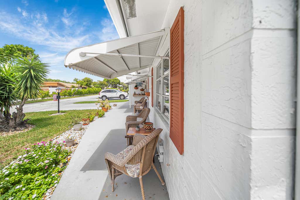 Photo of 2104 SW 24th Street, Boynton Beach, FL 33426 (MLS # R11117921)