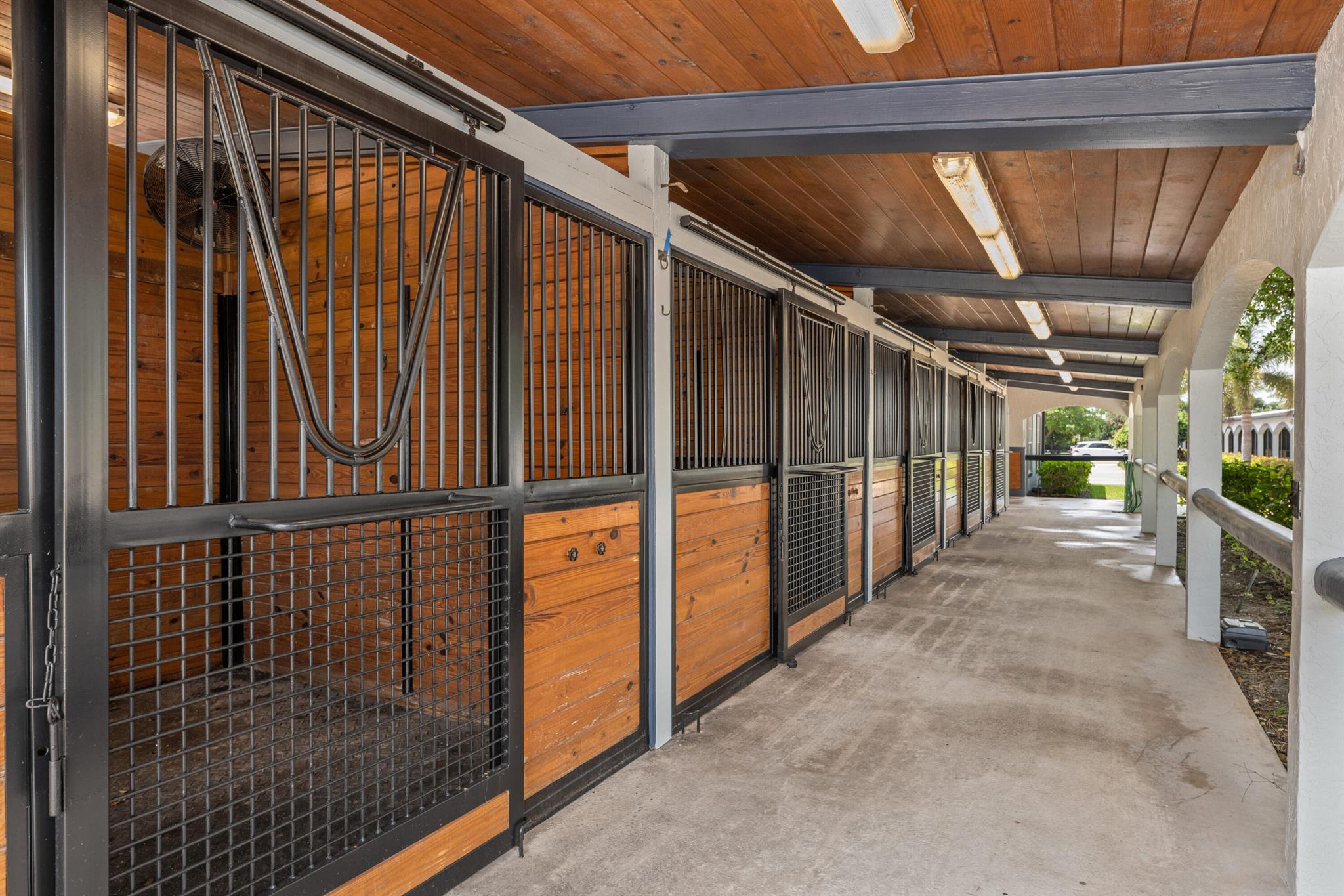 Acreage & Unrec - Residential