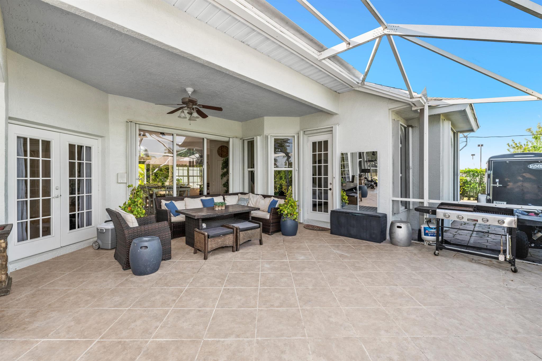 Acreage & Unrec - Residential