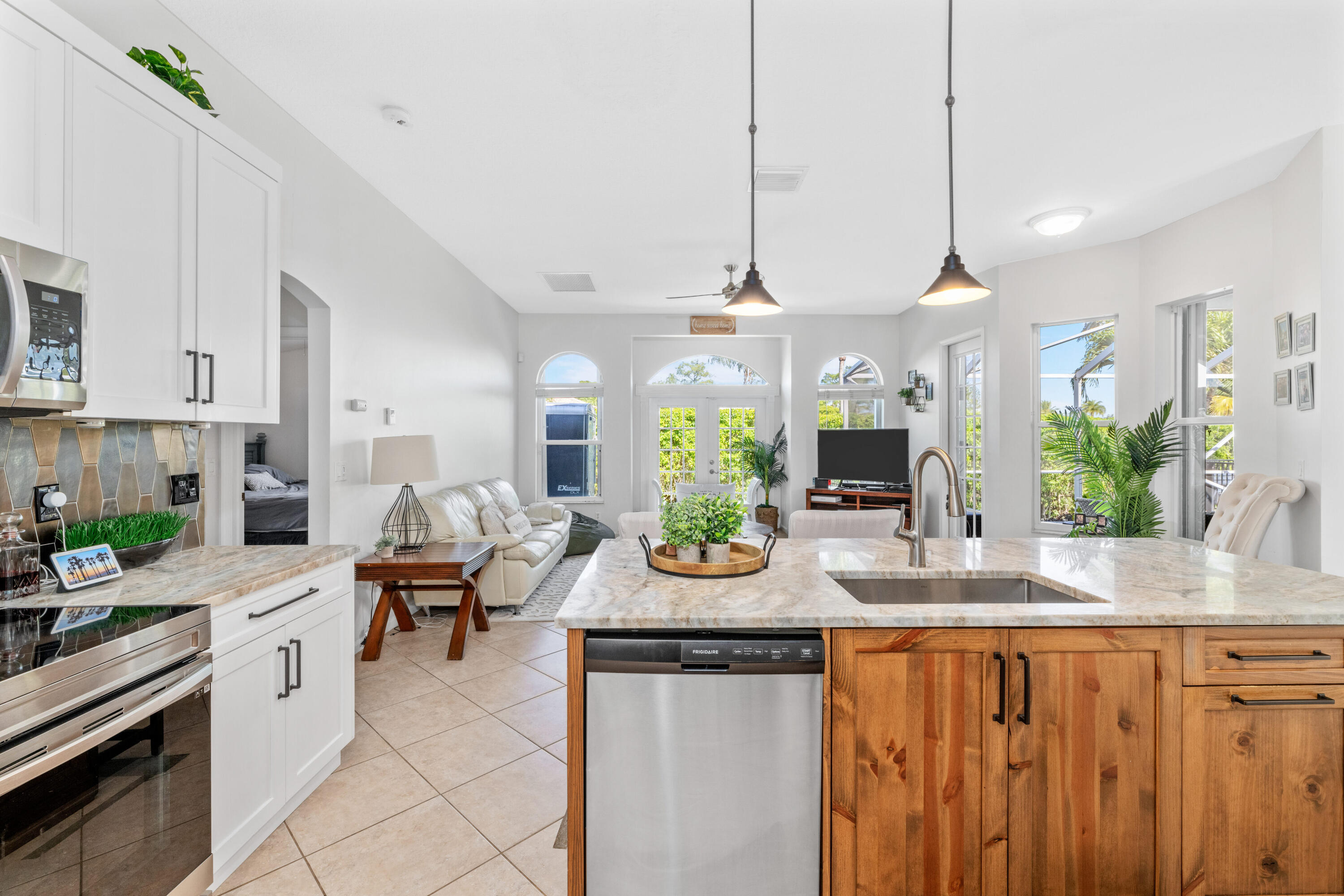 Acreage & Unrec - Residential