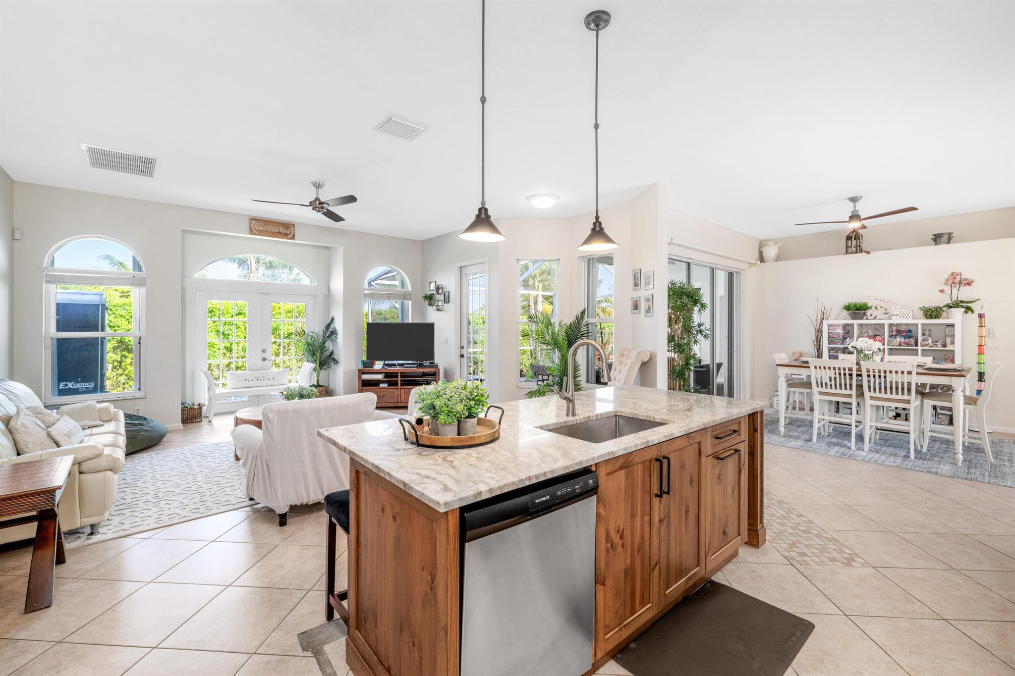 Acreage & Unrec - Residential