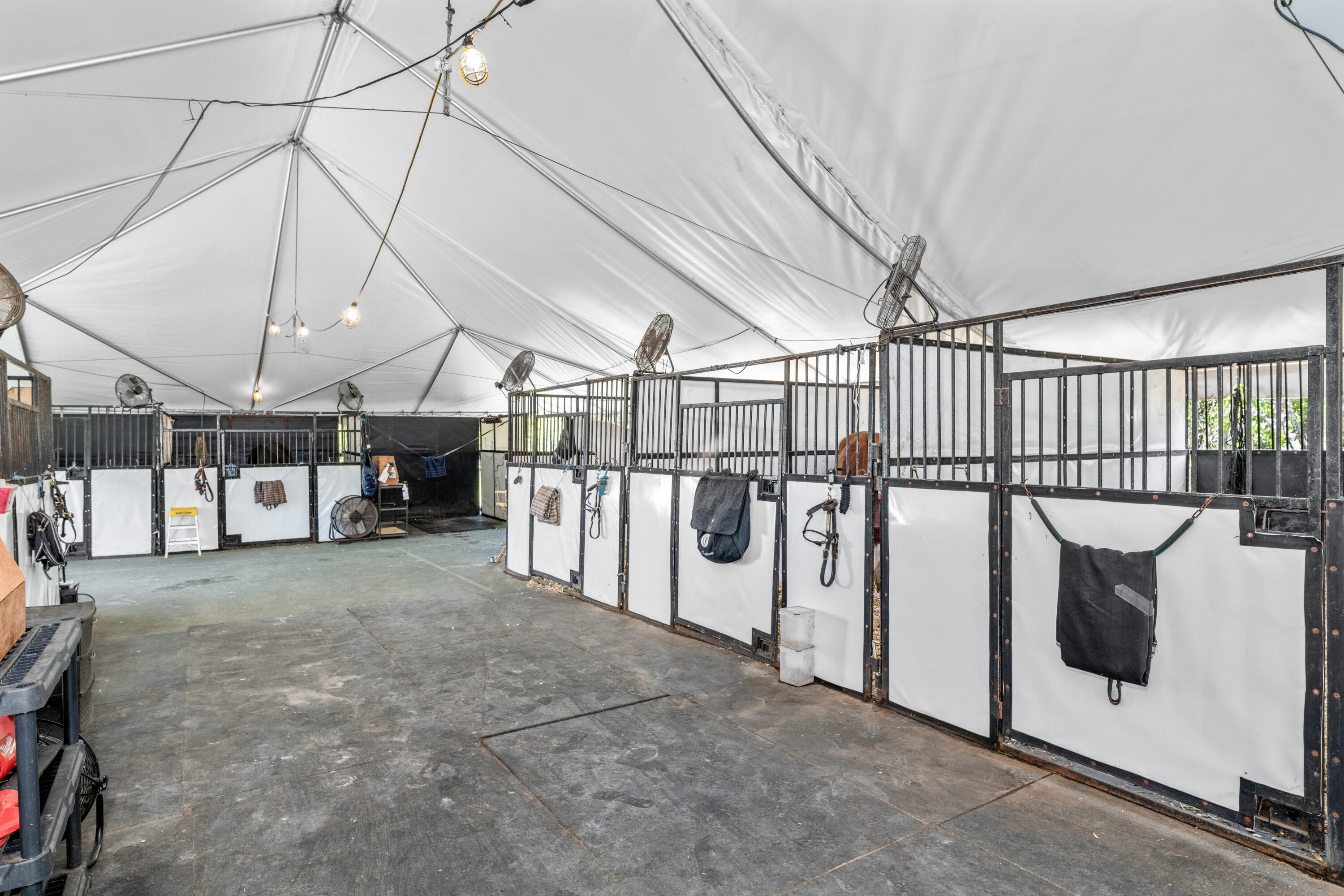 Acreage & Unrec - Residential