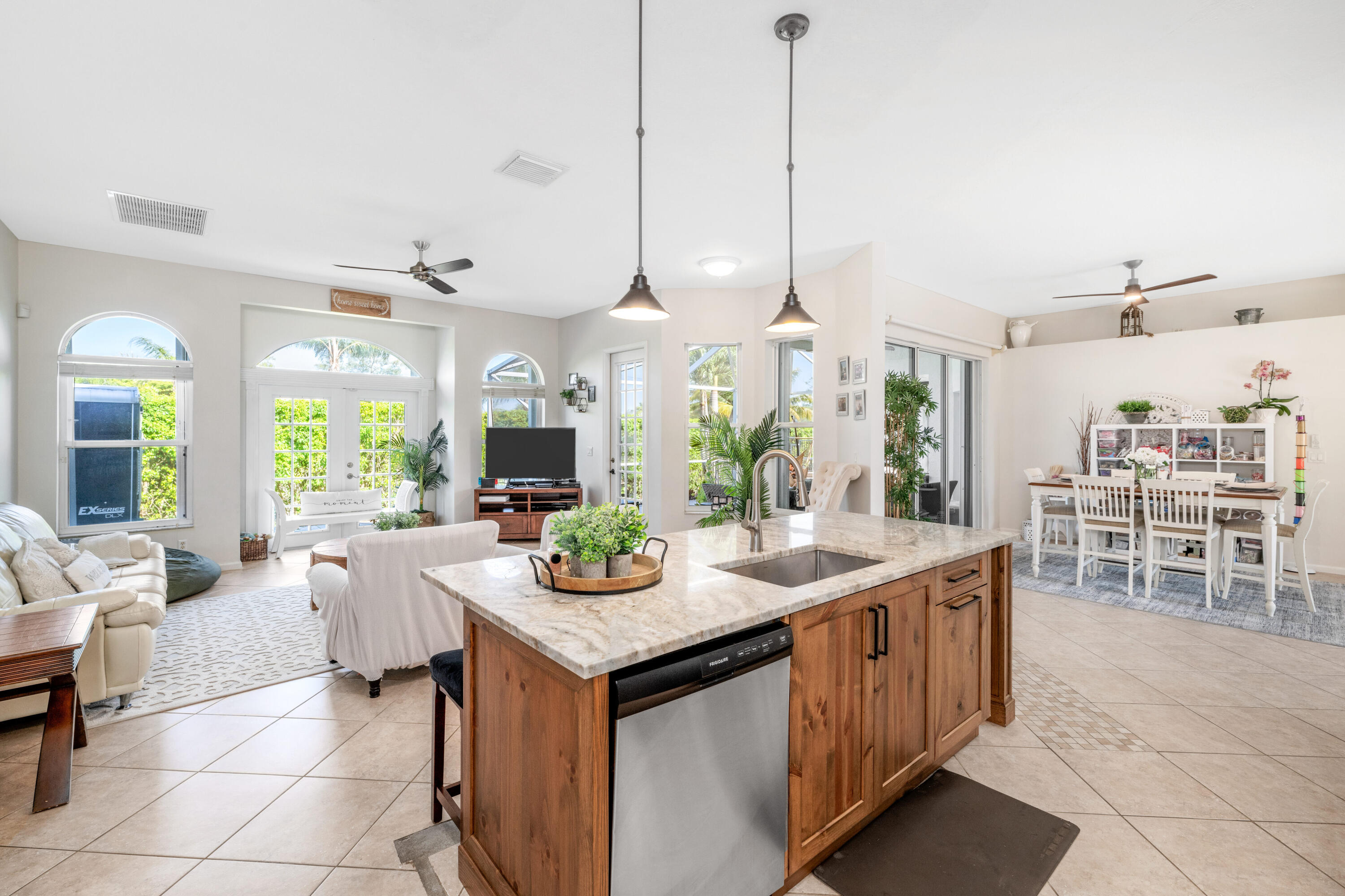 Acreage & Unrec - Residential