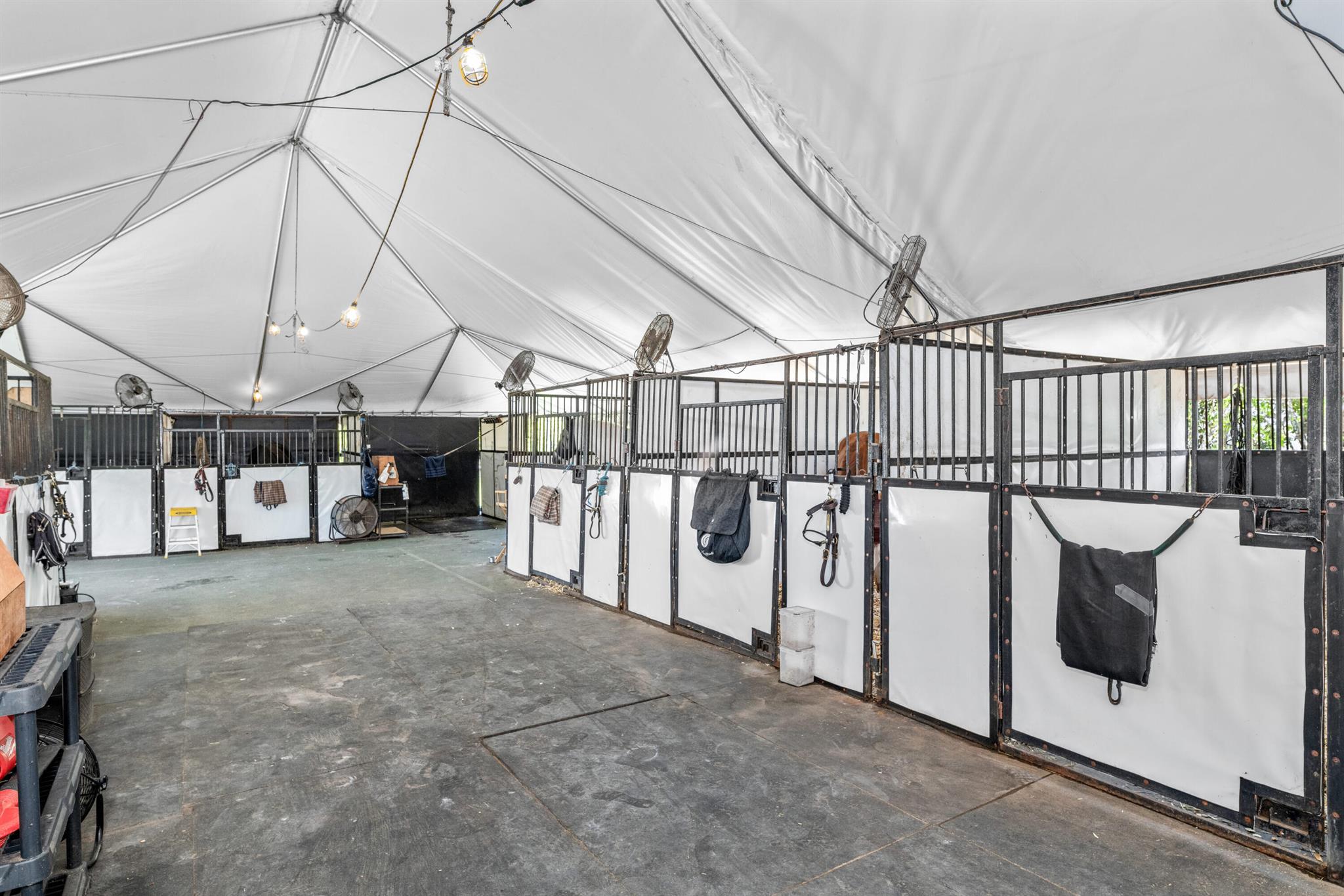 Acreage & Unrec - Residential