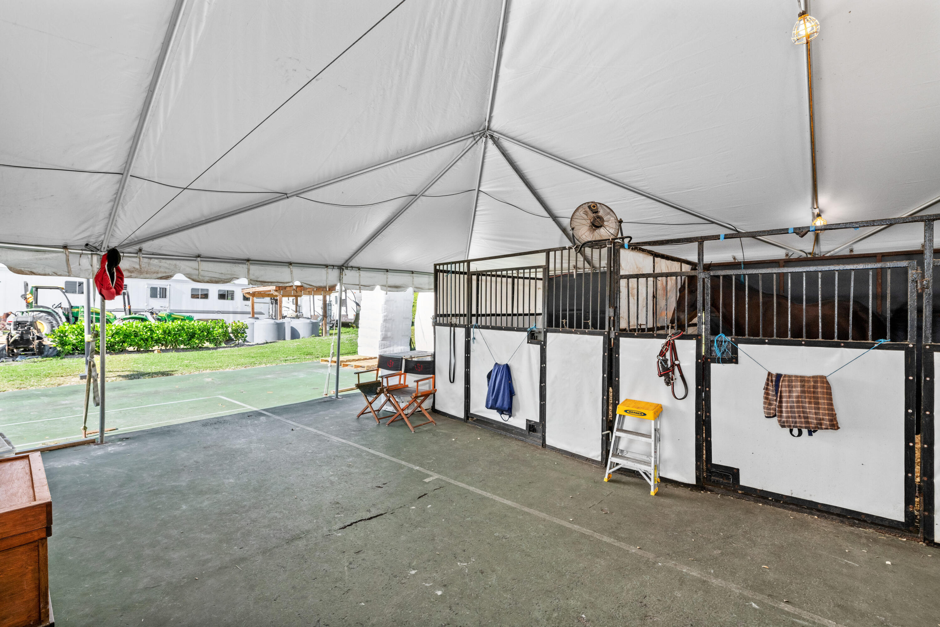 Acreage & Unrec - Residential